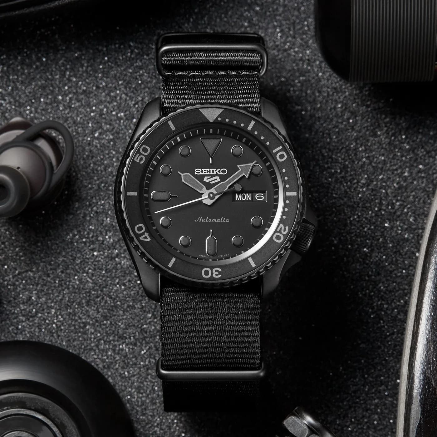 Seiko 5 Sports